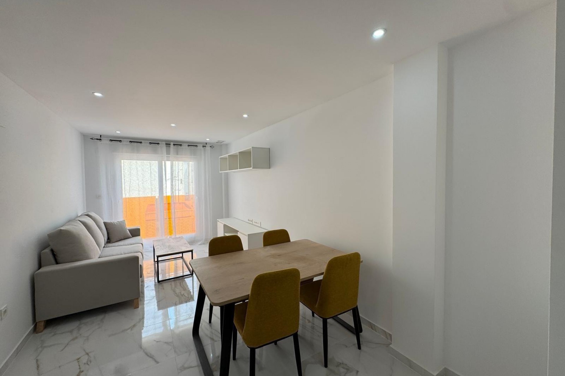 Resale - Apartment -
Torrevieja