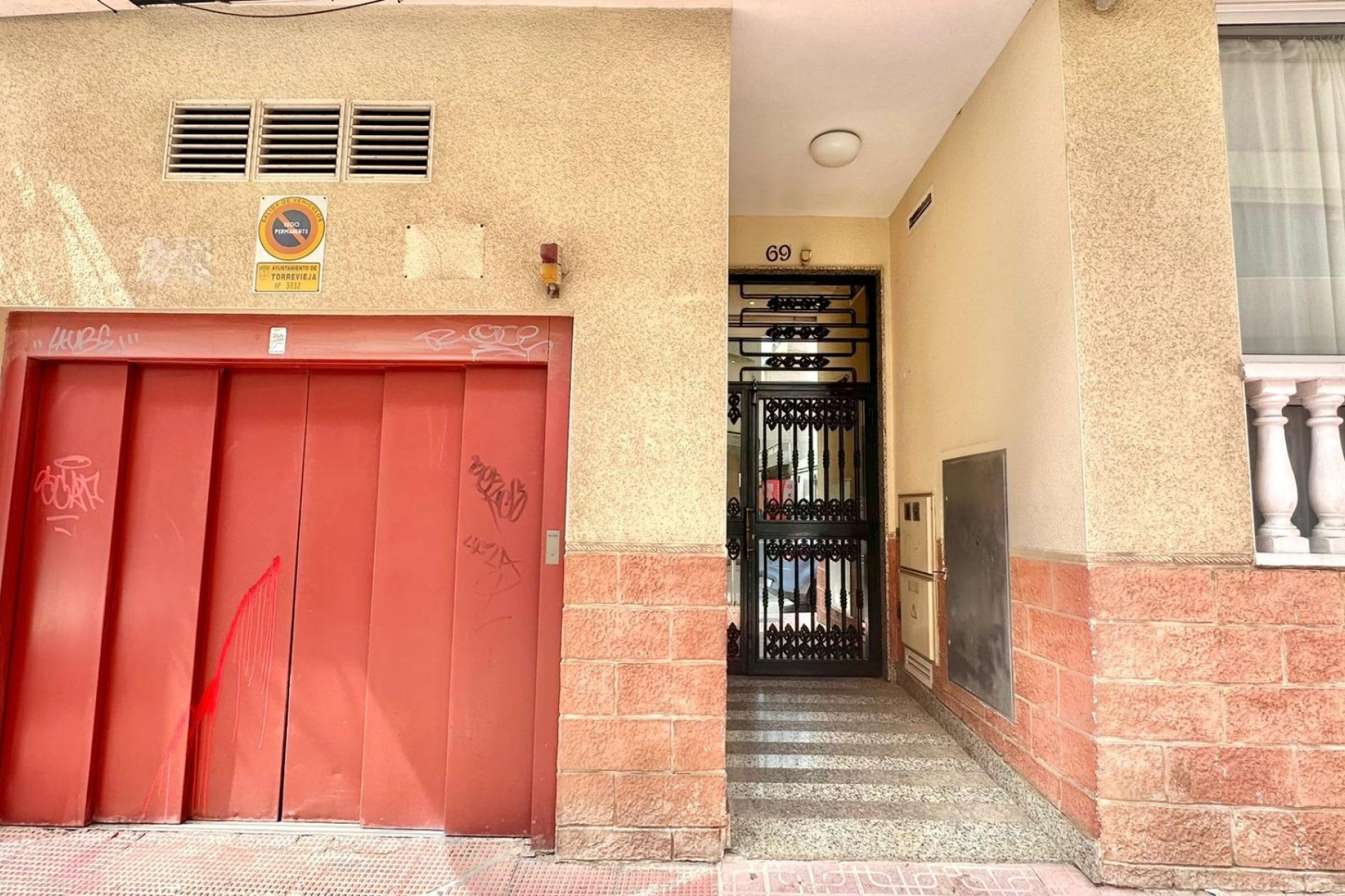 Resale - Apartment -
Torrevieja