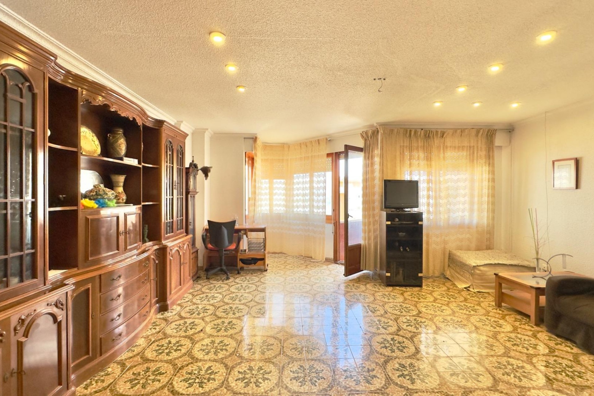 Resale - Apartment -
Torrevieja