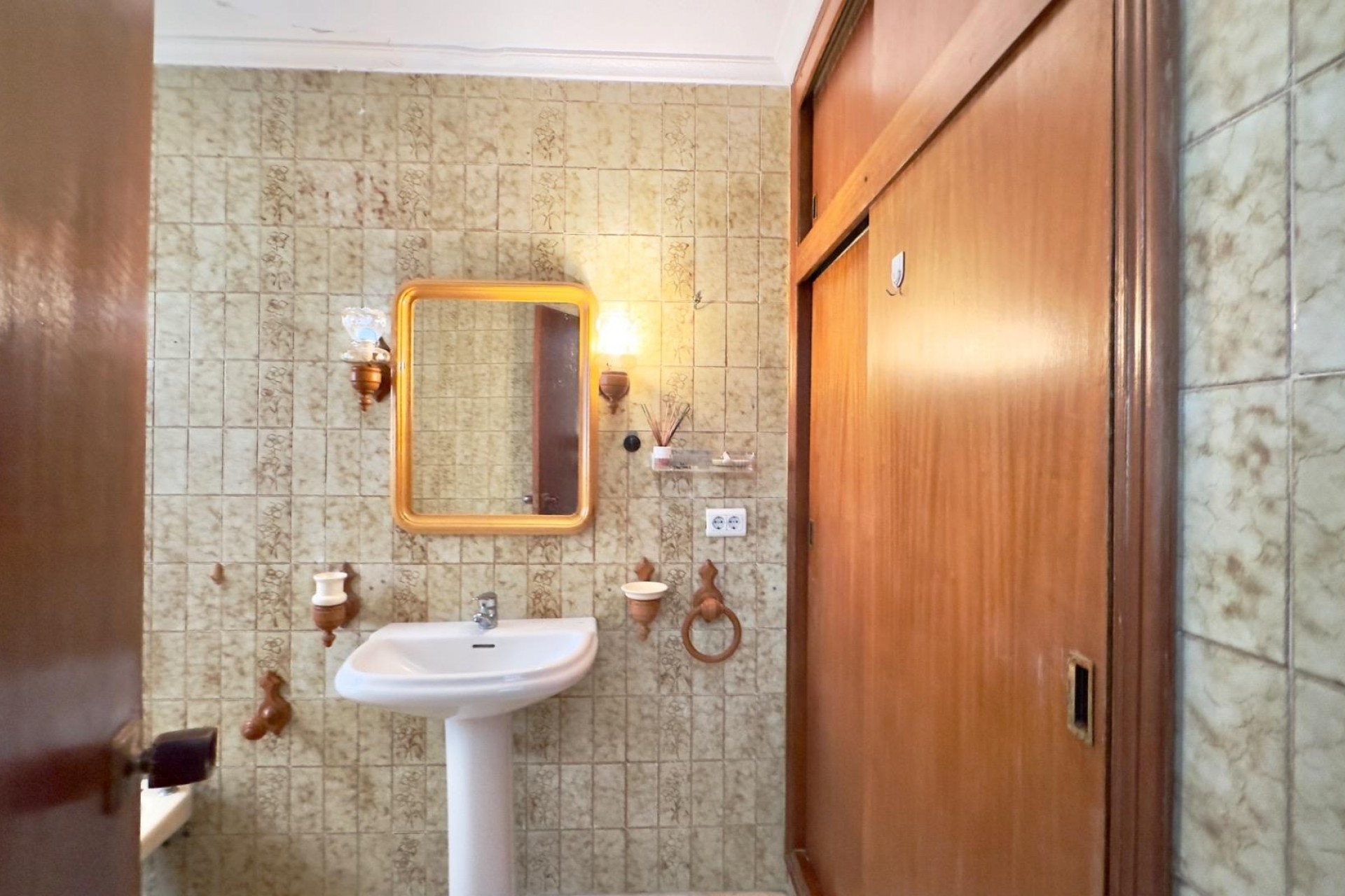 Resale - Apartment -
Torrevieja
