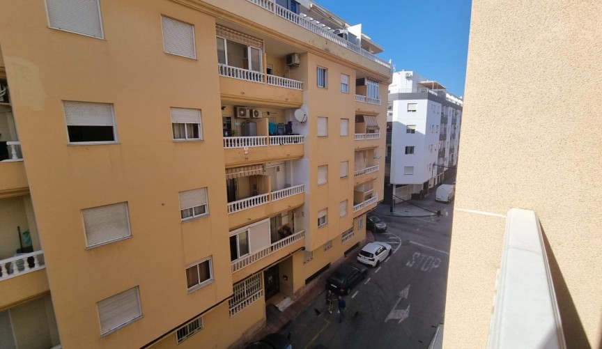 Resale - Apartment -
Torrevieja