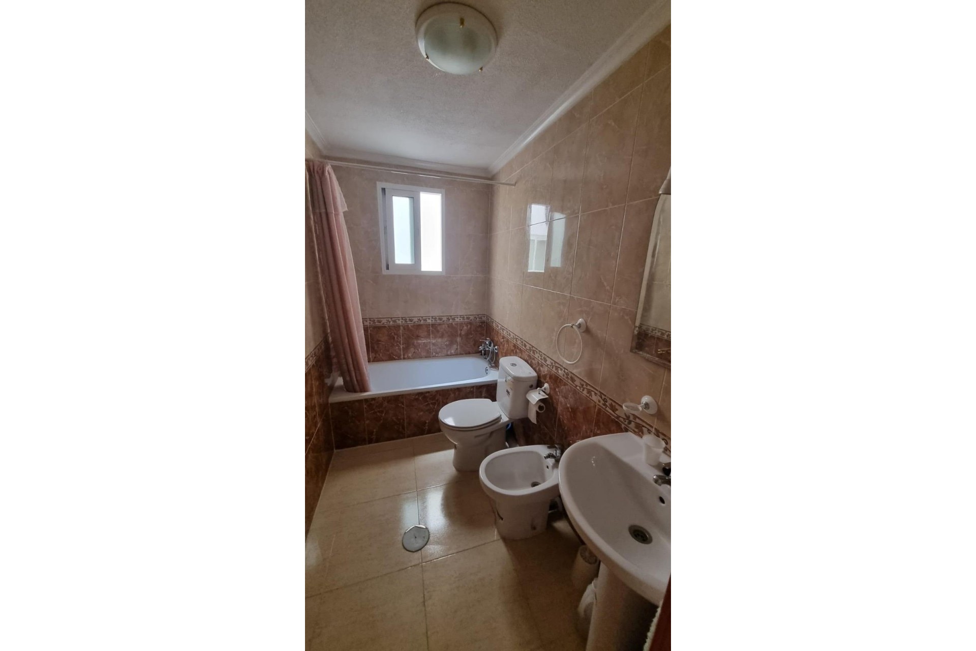 Resale - Apartment -
Torrevieja