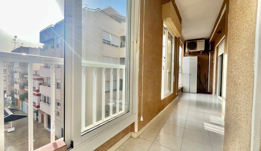 Resale - Apartment -
Torrevieja