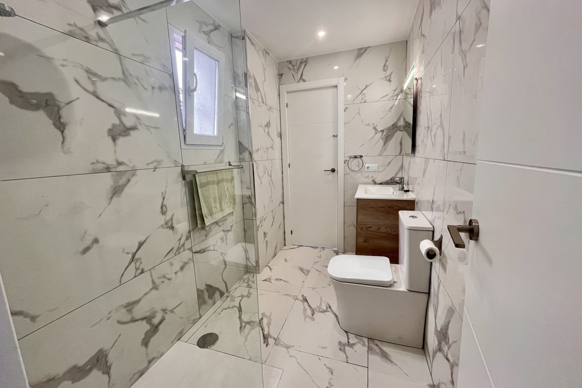 Resale - Apartment -
Villamartin - Costa Blanca