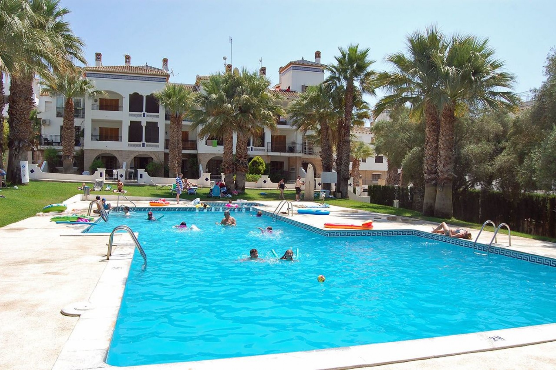 Resale - Apartment -
Villamartin - Costa Blanca