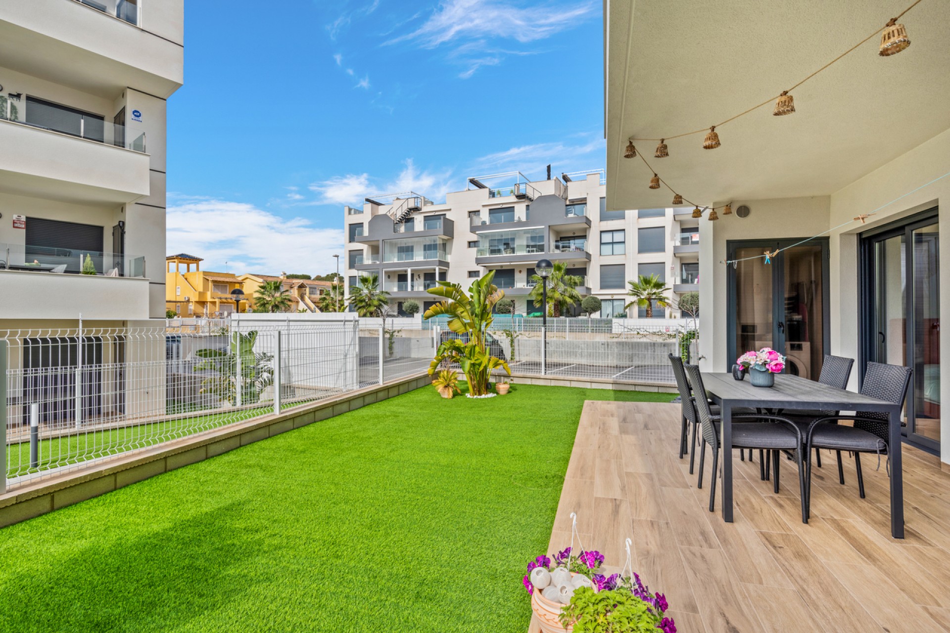 Resale - Apartment -
Villamartin - Costa Blanca
