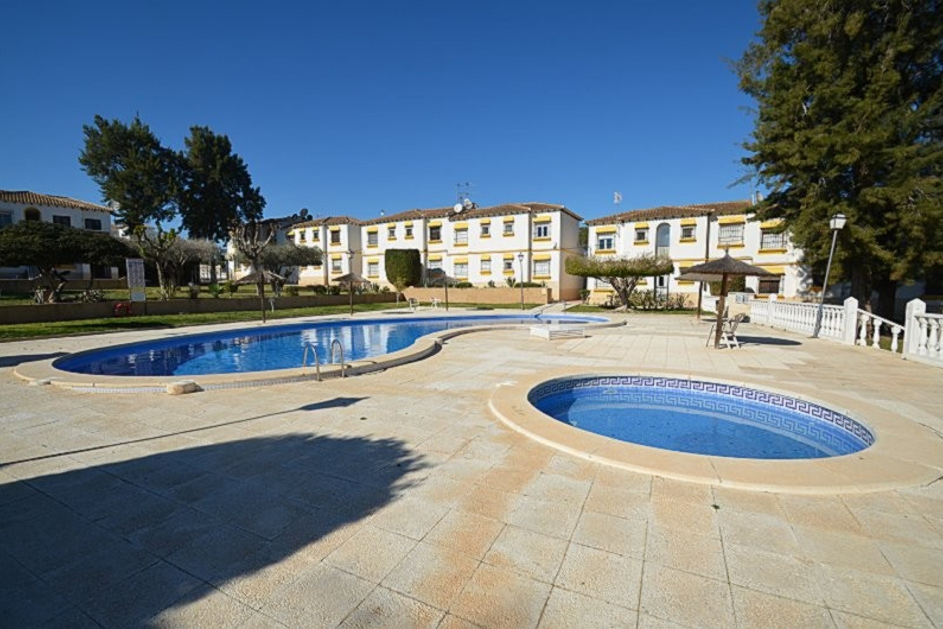 Resale - Apartment -
Villamartin - Costa Blanca