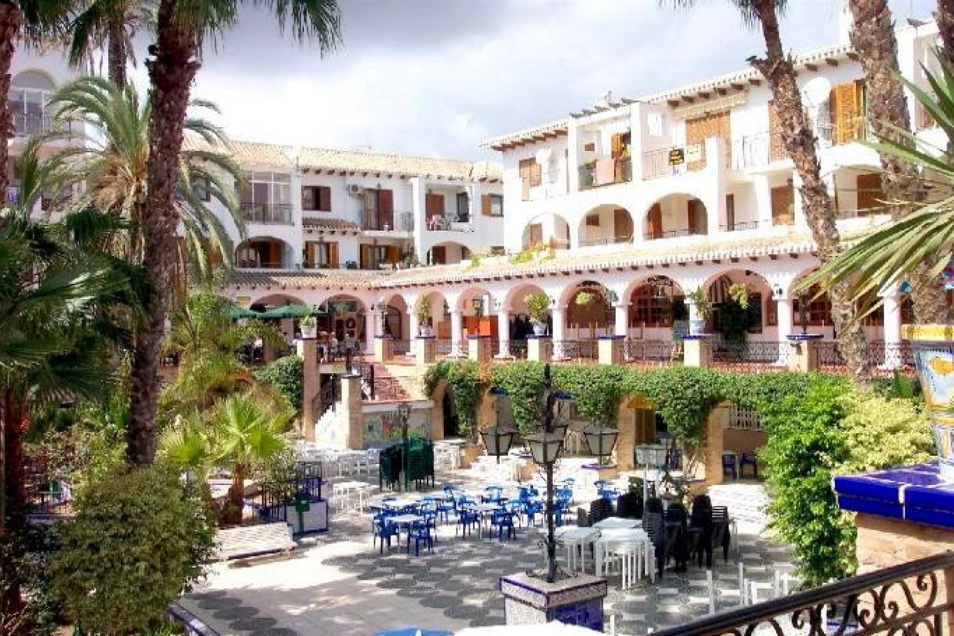 Resale - Apartment -
Villamartin - Costa Blanca