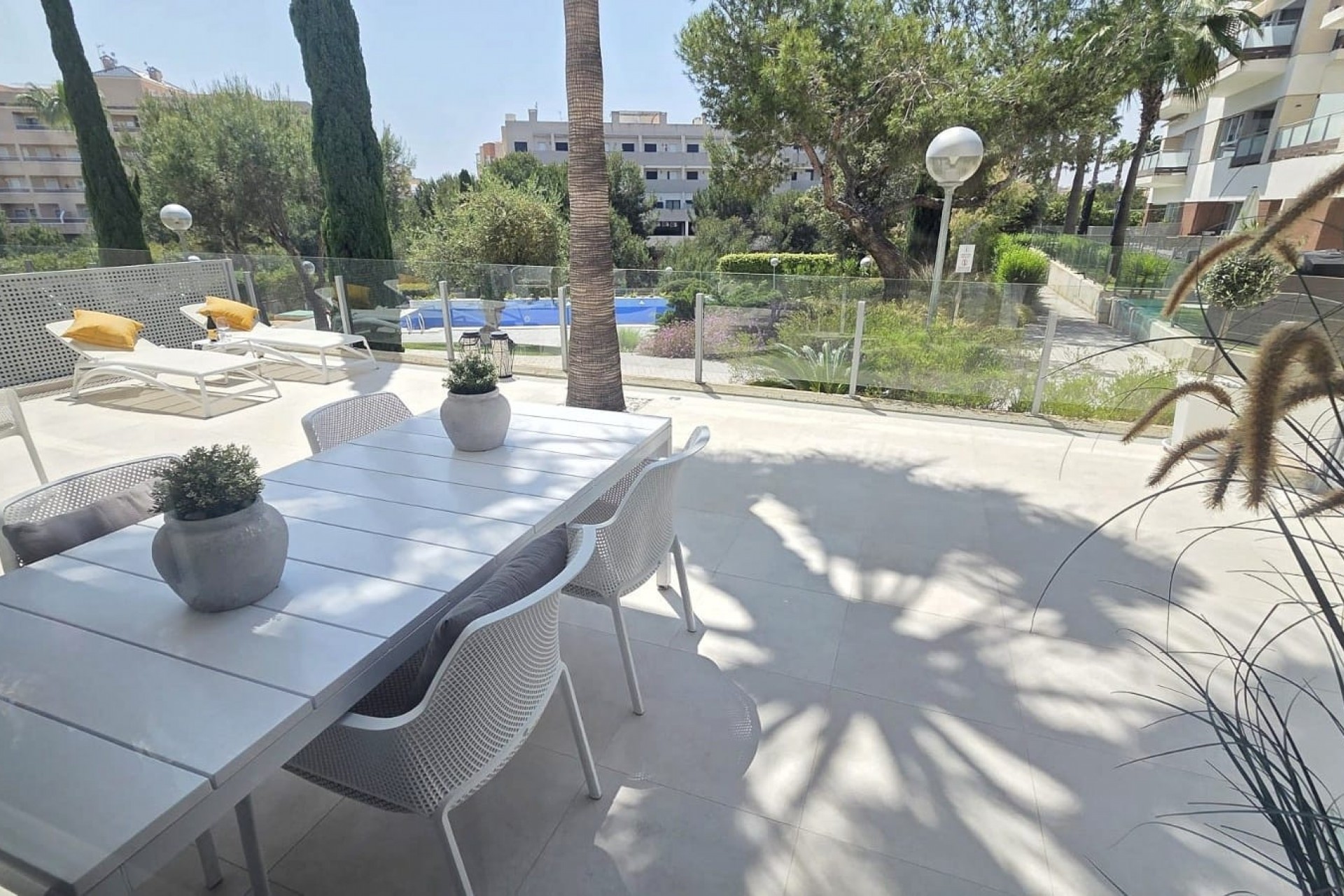 Resale - Apartment -
Villamartin - Costa Blanca