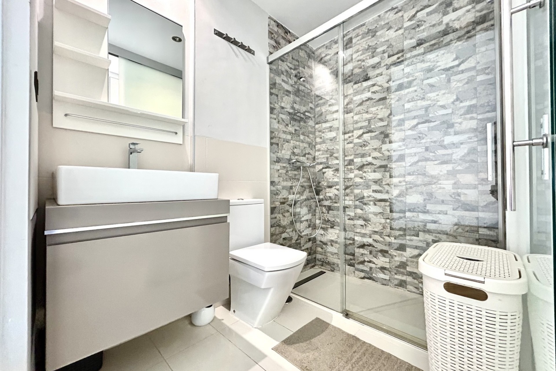 Resale - Apartment -
Villamartin - Costa Blanca