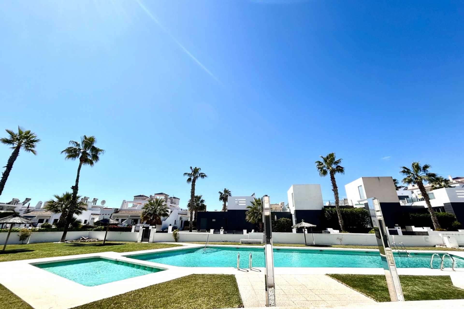 Resale - Apartment -
Villamartin - Costa Blanca