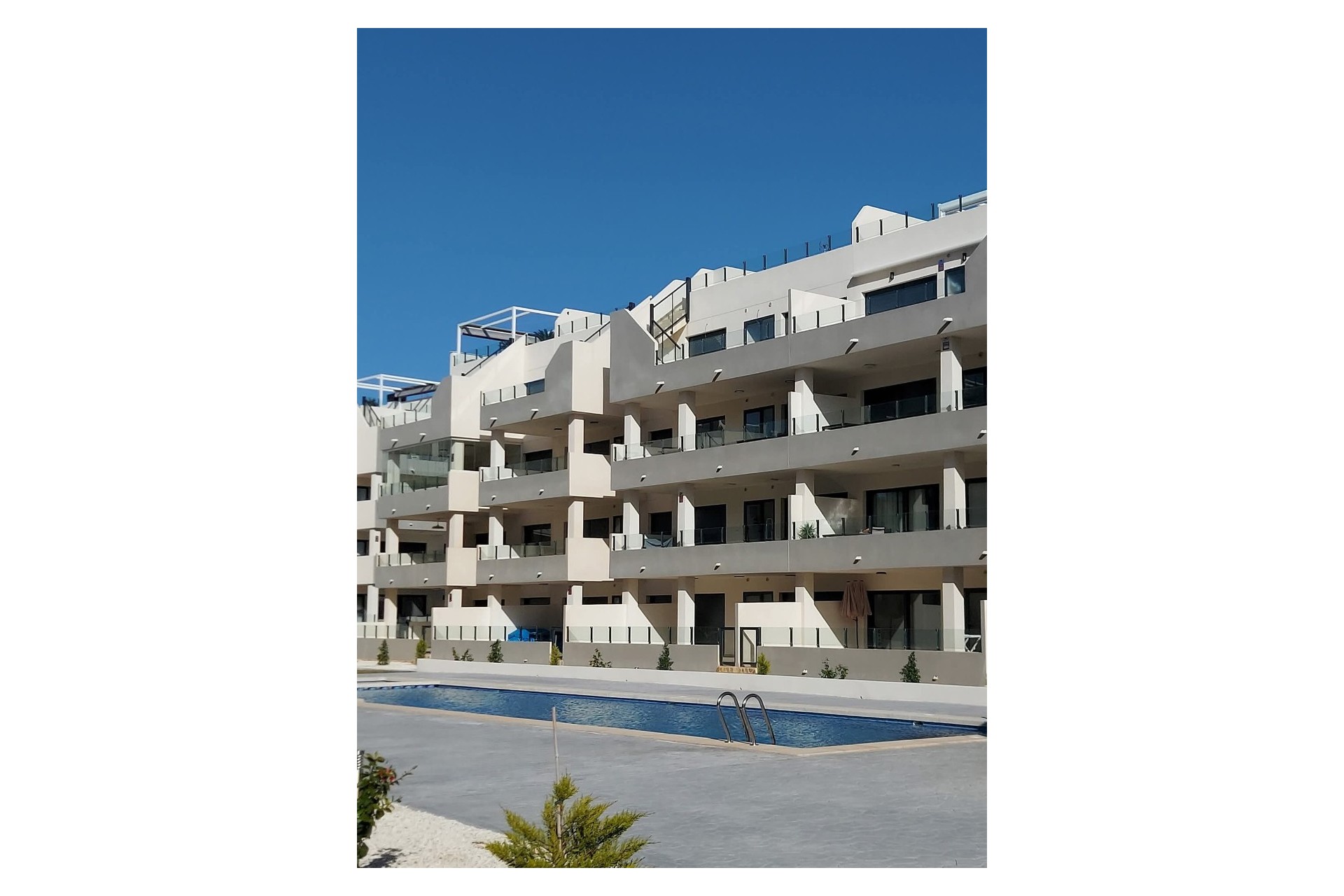 Resale - Apartment -
Villamartin - Costa Blanca