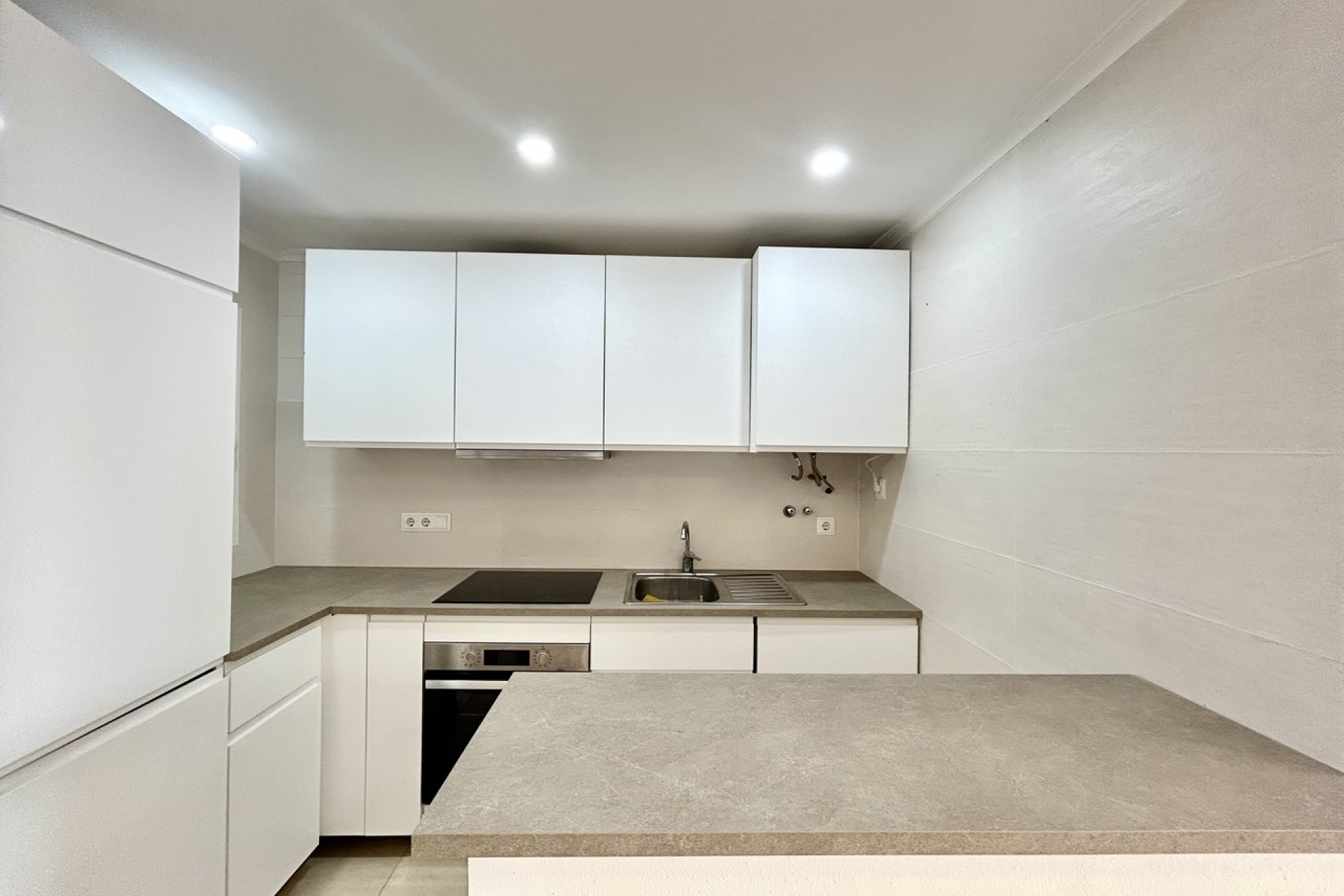 Resale - Apartment -
Villamartin - Costa Blanca