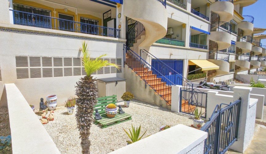 Resale - Apartment -
Villamartin - Costa Blanca