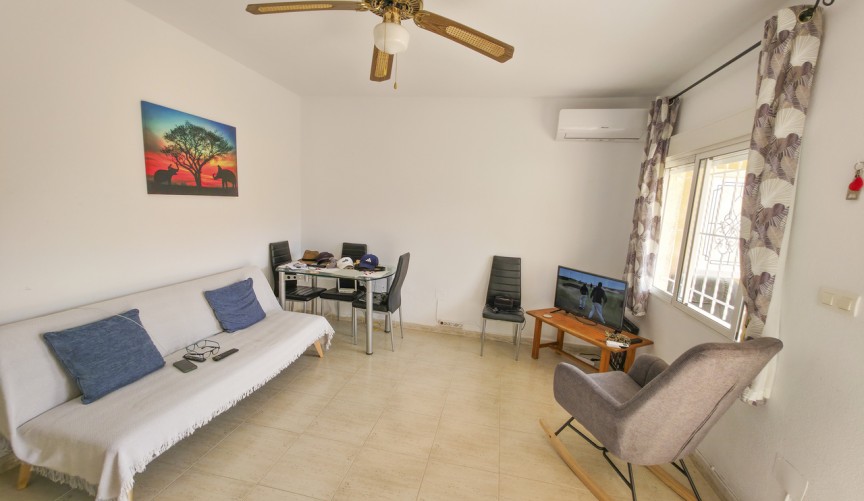 Resale - Apartment -
Villamartin - Costa Blanca