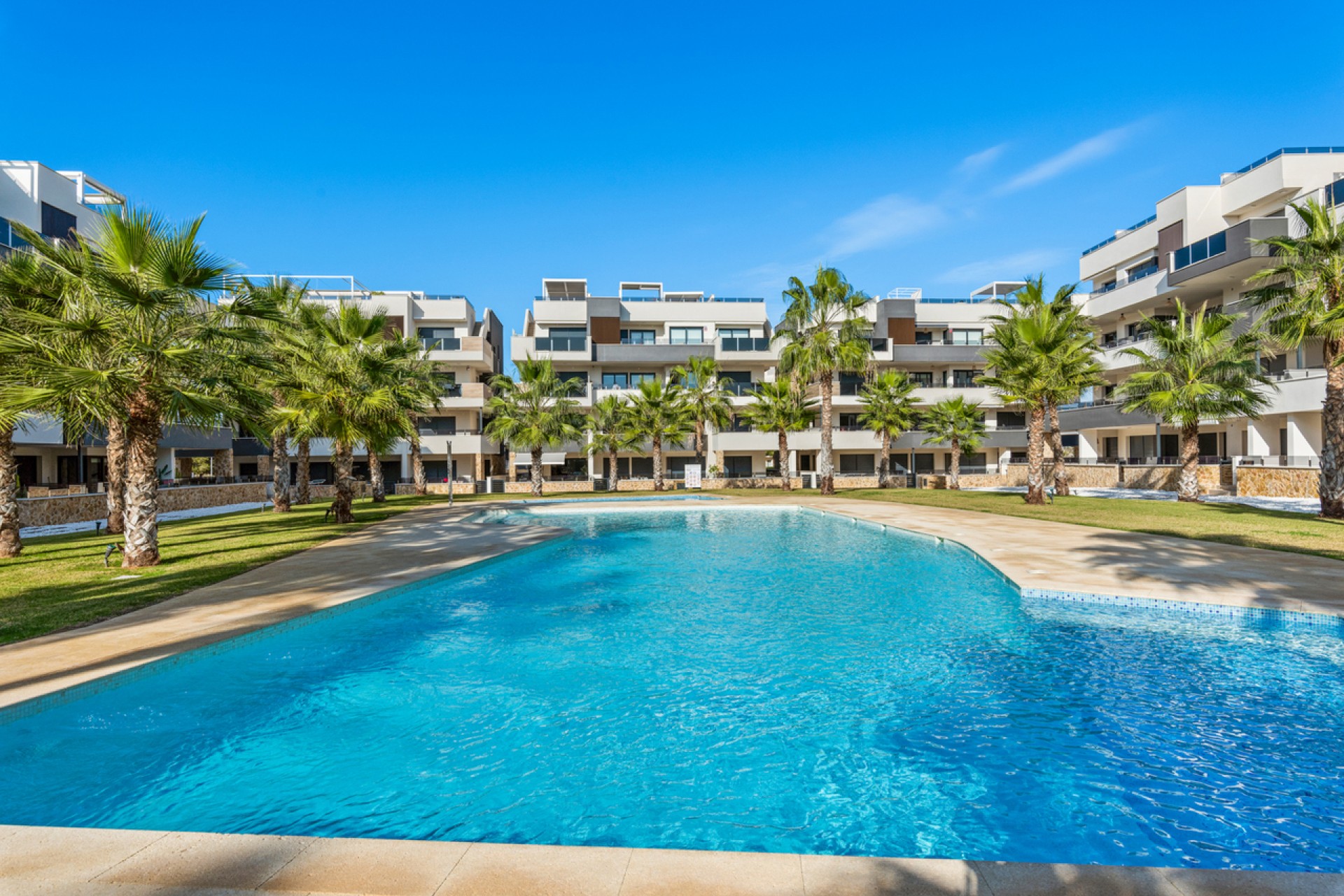 Resale - Apartment -
Villamartin - Costa Blanca