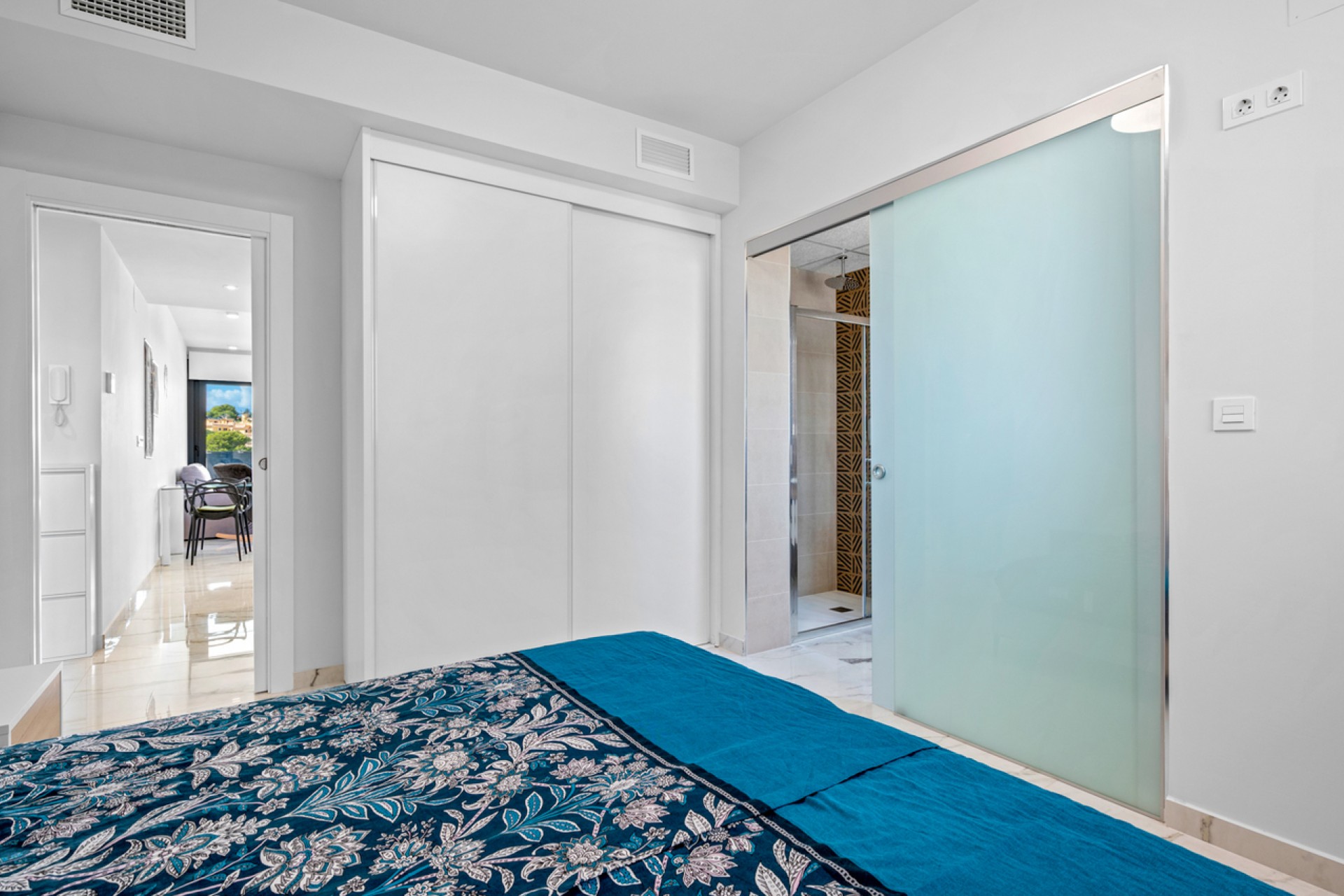 Resale - Apartment -
Villamartin - Costa Blanca