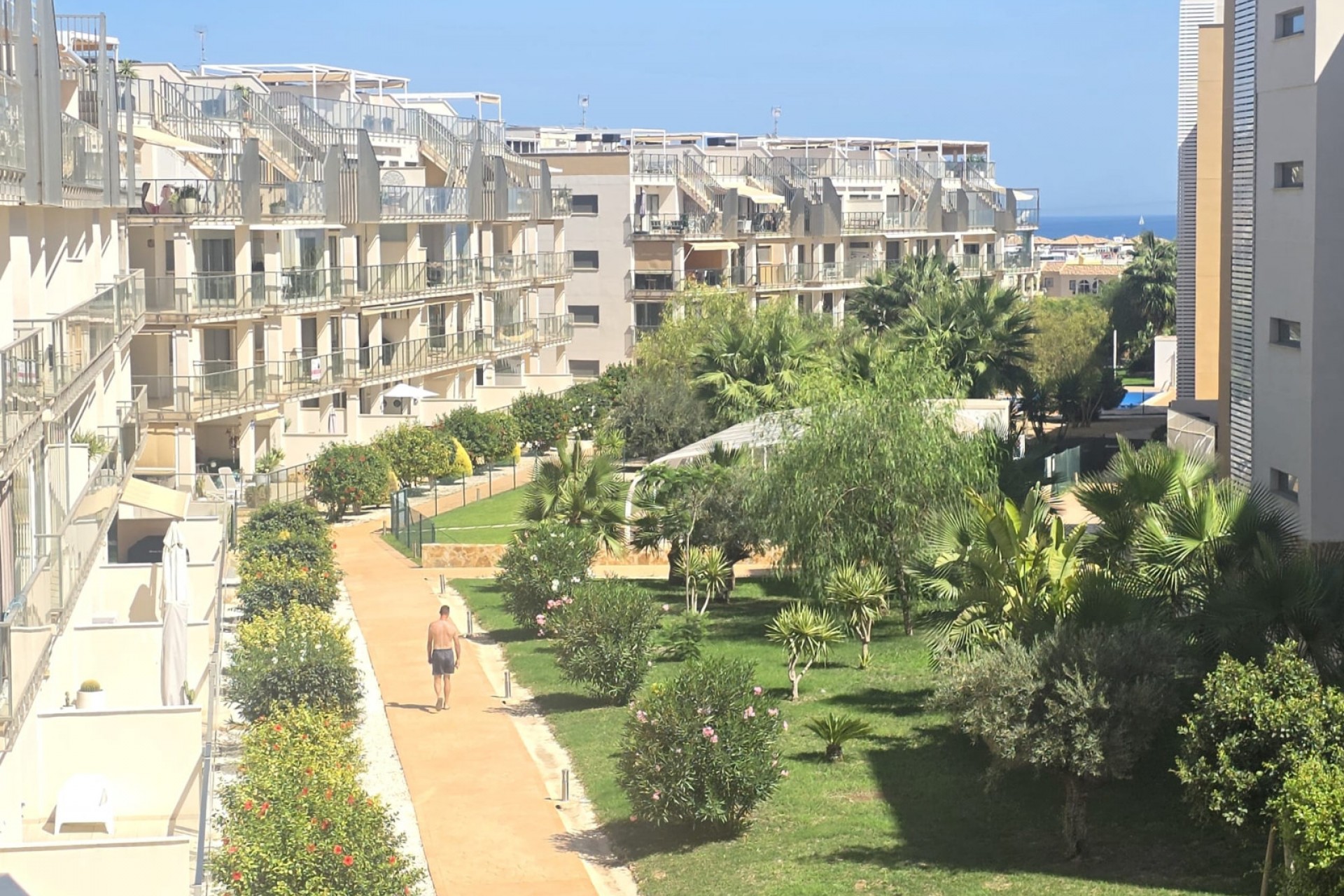 Resale - Apartment -
Villamartin - Costa Blanca
