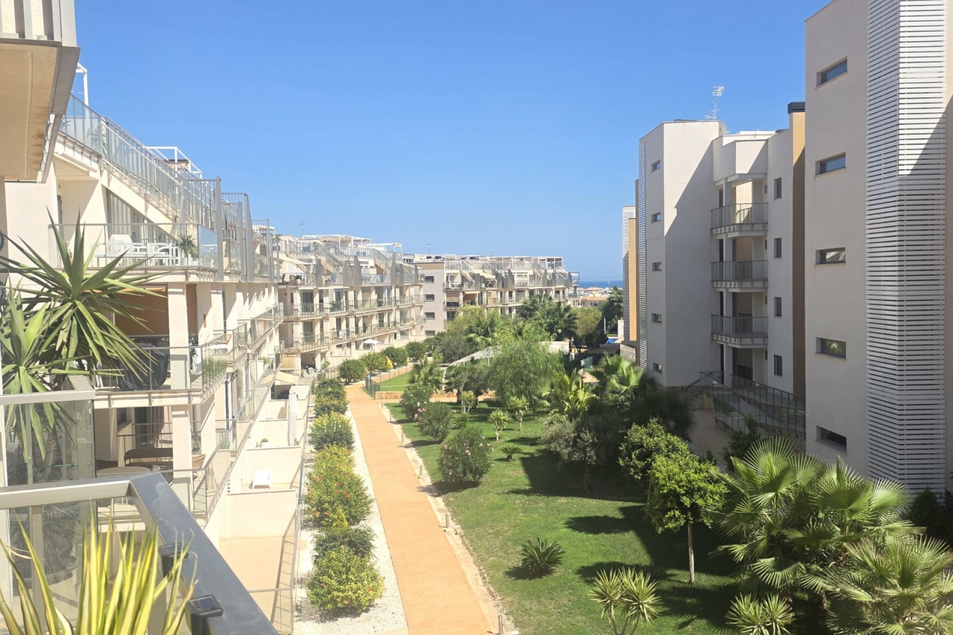 Resale - Apartment -
Villamartin - Costa Blanca