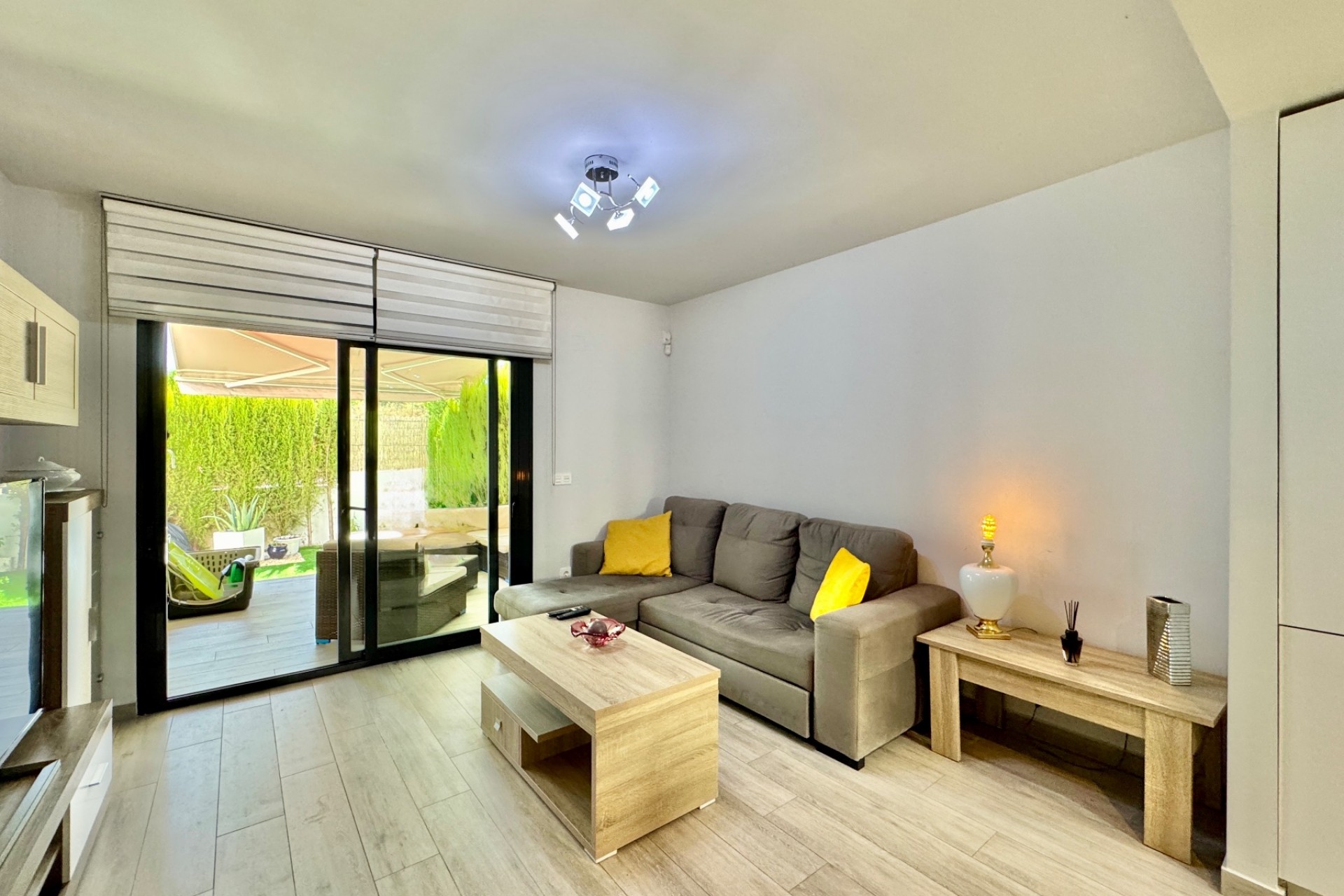 Resale - Apartment -
Villamartin - Costa Blanca