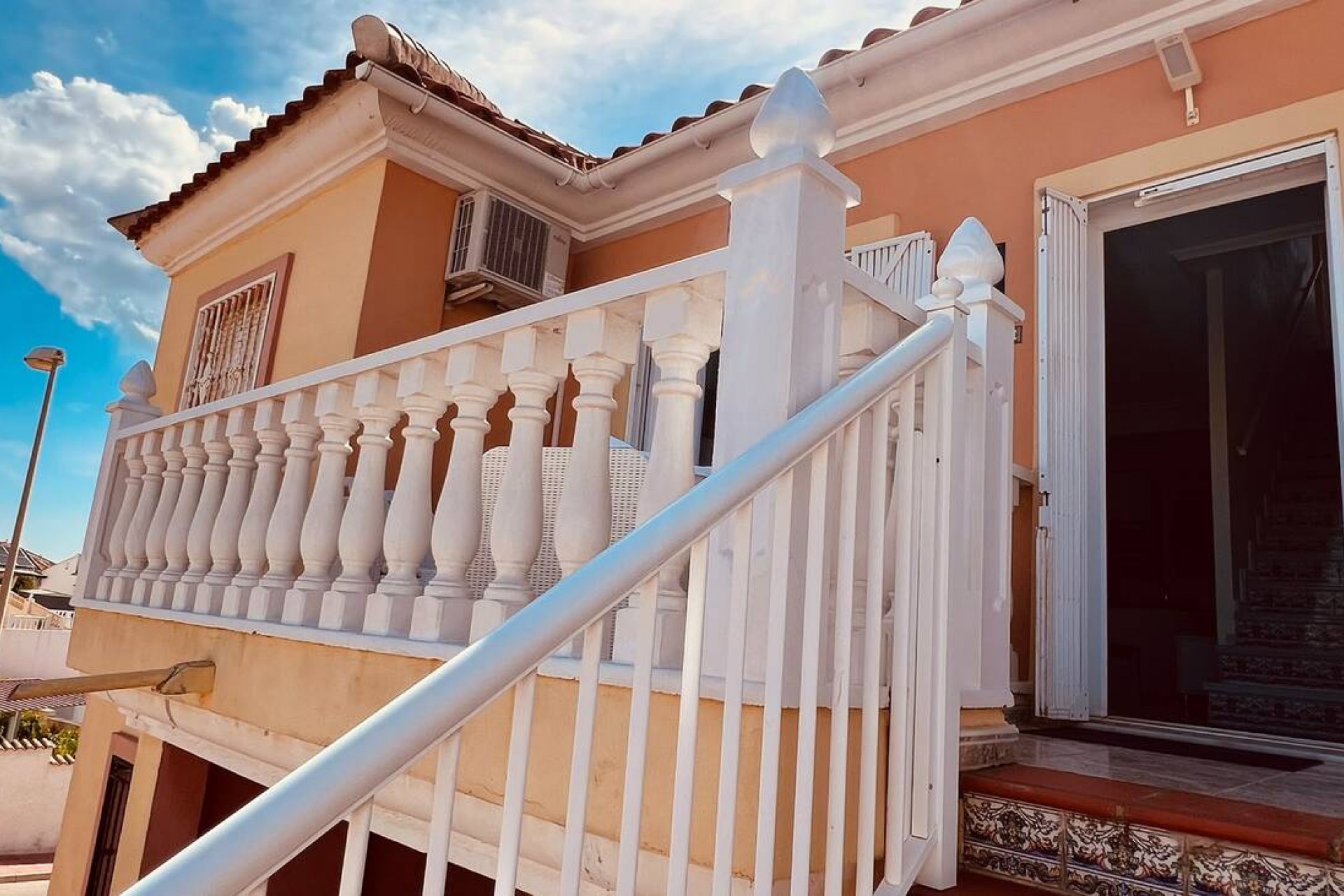Resale - Apartment -
Villamartin - Costa Blanca