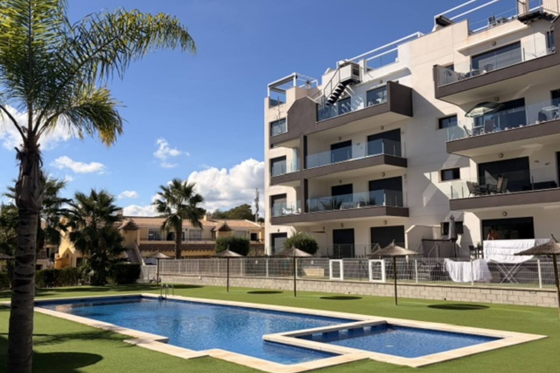 Resale - Apartment -
Villamartin - Costa Blanca