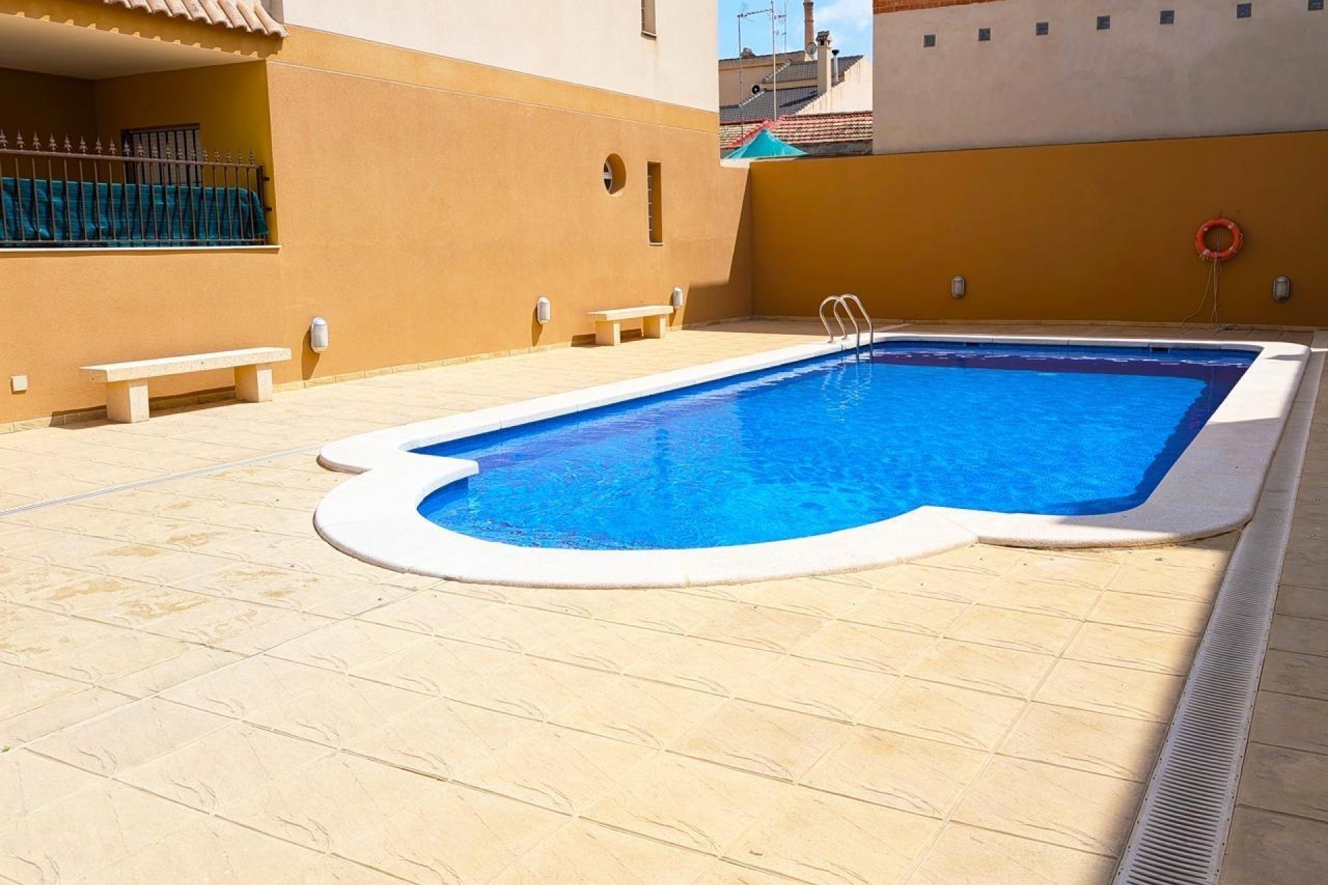 Resale - Bungalow -
Benejúzar