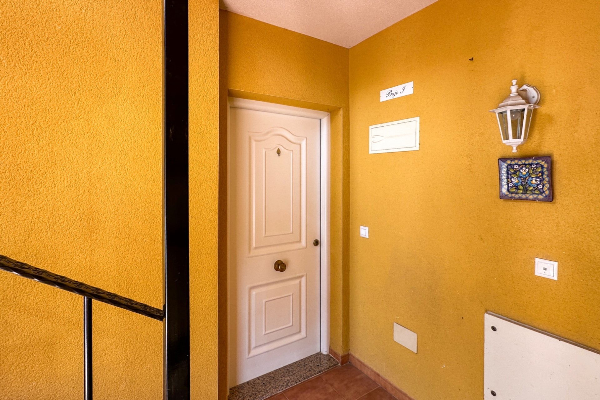 Resale - Bungalow -
Daya Nueva - Costa Blanca