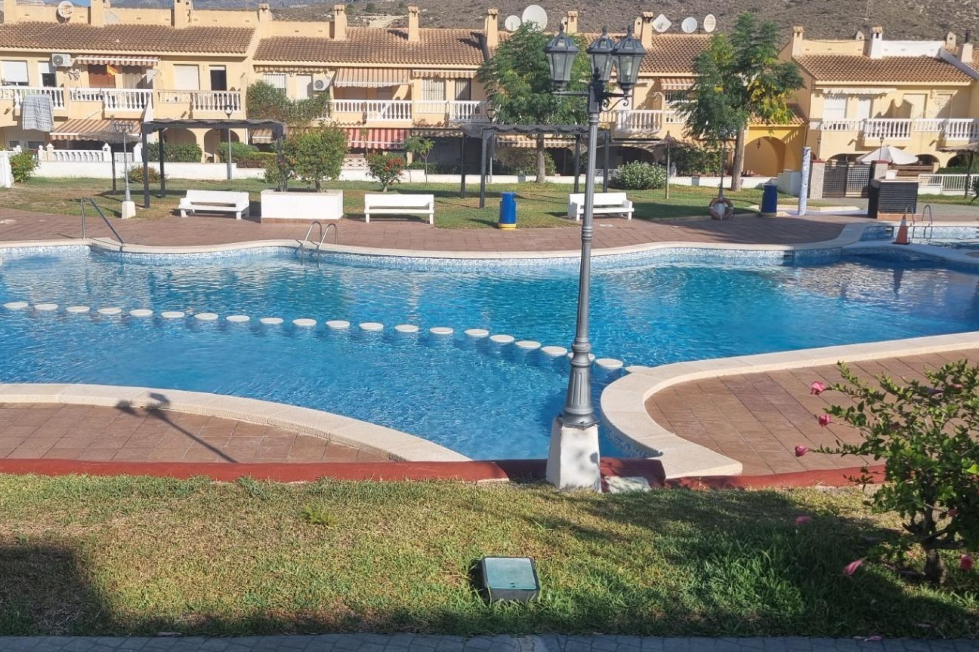 Resale - Bungalow -
El Campello - Pueblo Acantilado-lanuza