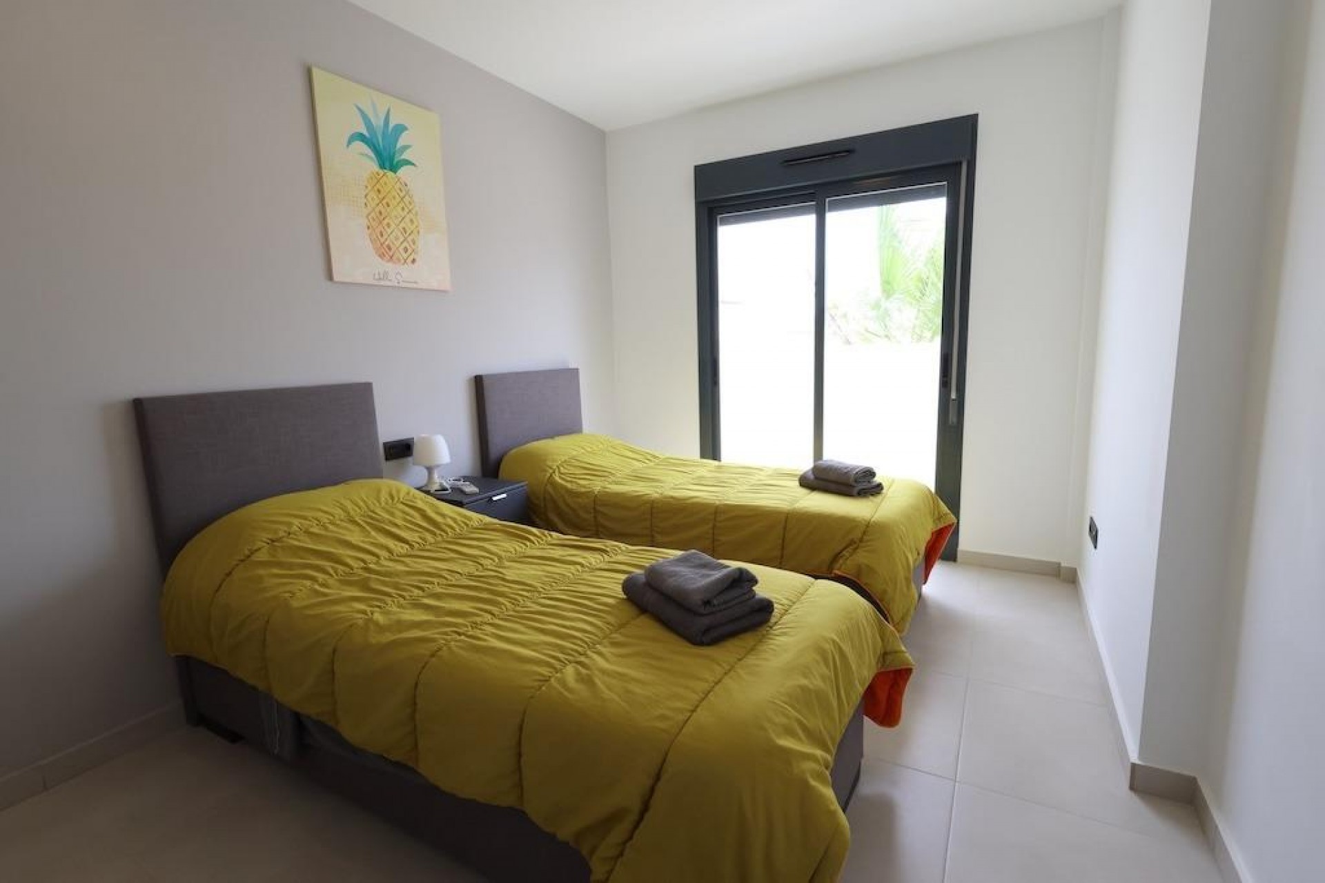 Resale - Bungalow -
Guardamar del Segura - Costa Blanca