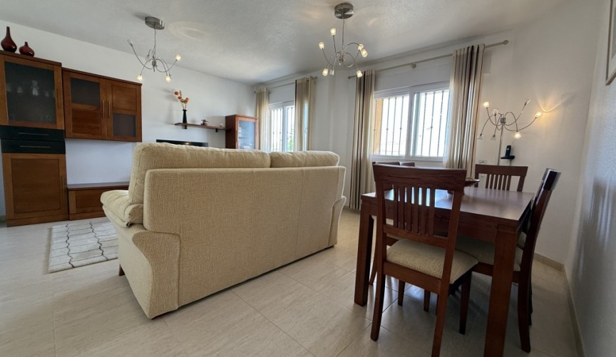 Resale - Bungalow -
La Puebla - Inland