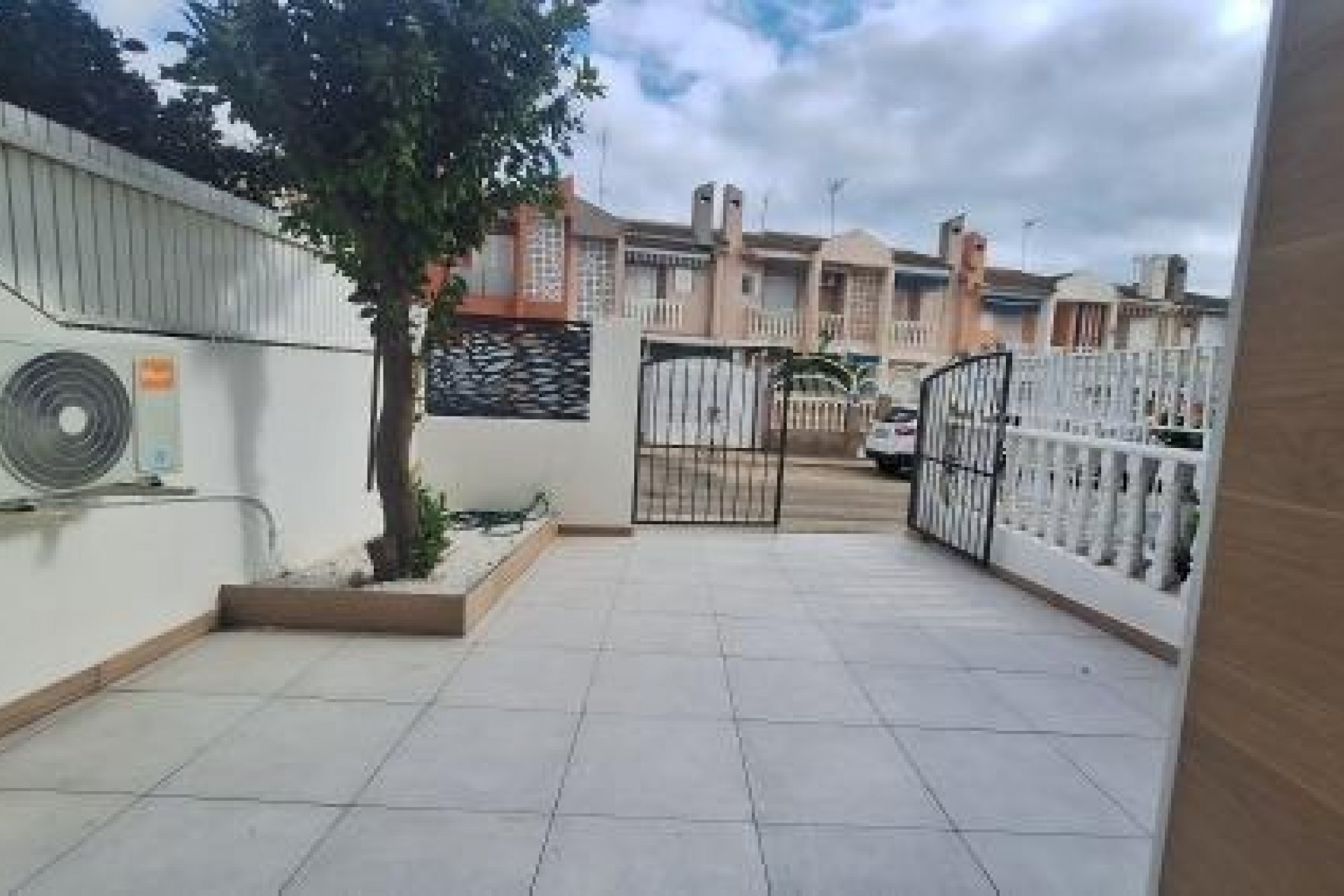 Resale - Bungalow -
Lo Pagan - Villananitos