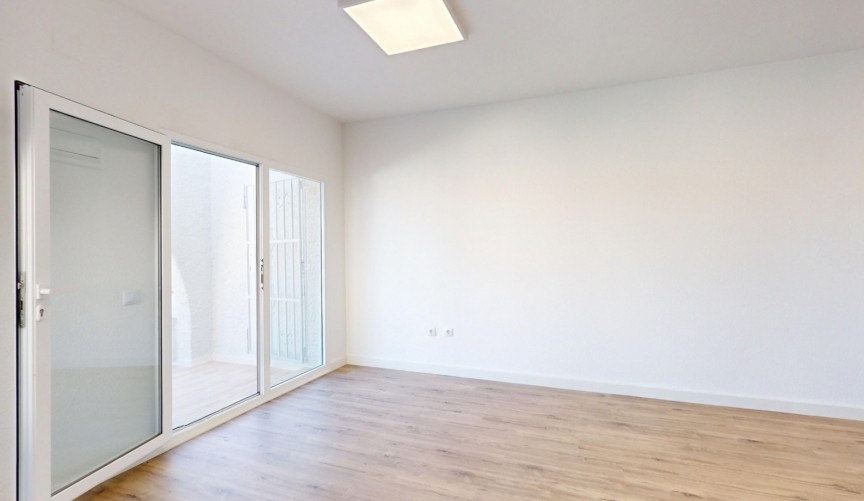 Resale - Bungalow -
Orihuela Costa - Costa Blanca