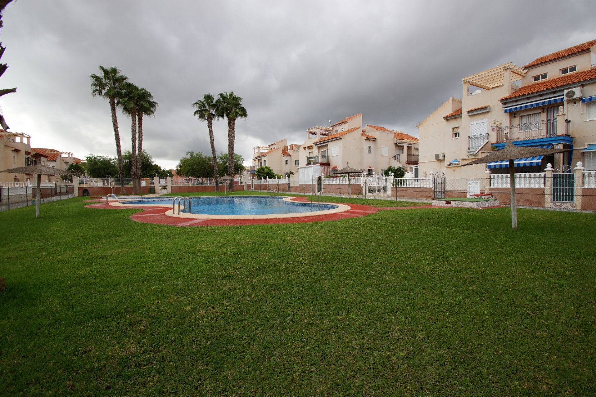 Resale - Bungalow -
Orihuela Costa - Costa Blanca
