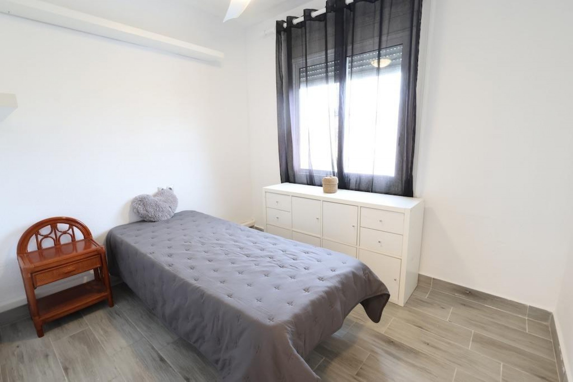 Resale - Bungalow -
Orihuela Costa - Costa Blanca