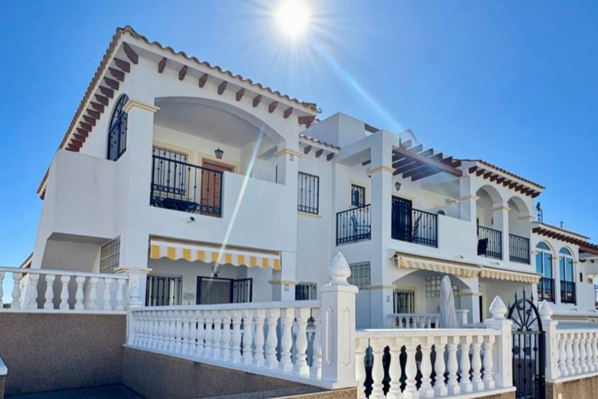 Resale - Bungalow -
Orihuela Costa - Costa Blanca