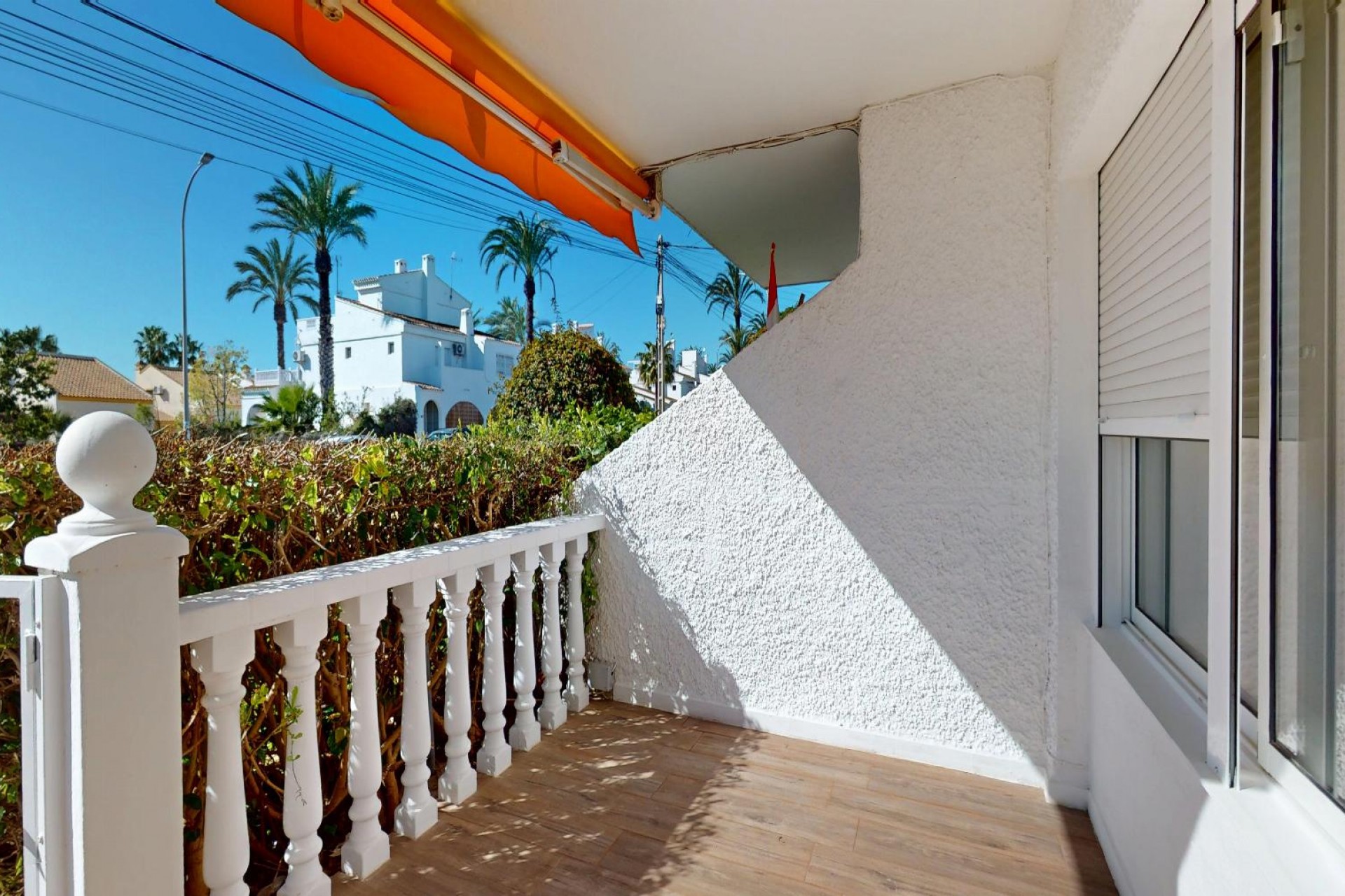 Resale - Bungalow -
Orihuela Costa - Costa Blanca