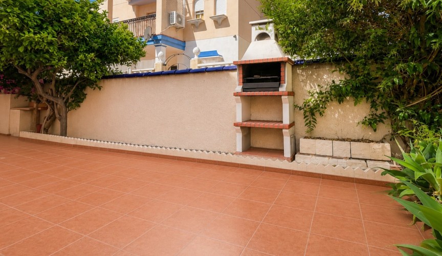 Resale - Bungalow -
Orihuela Costa - Costa Blanca