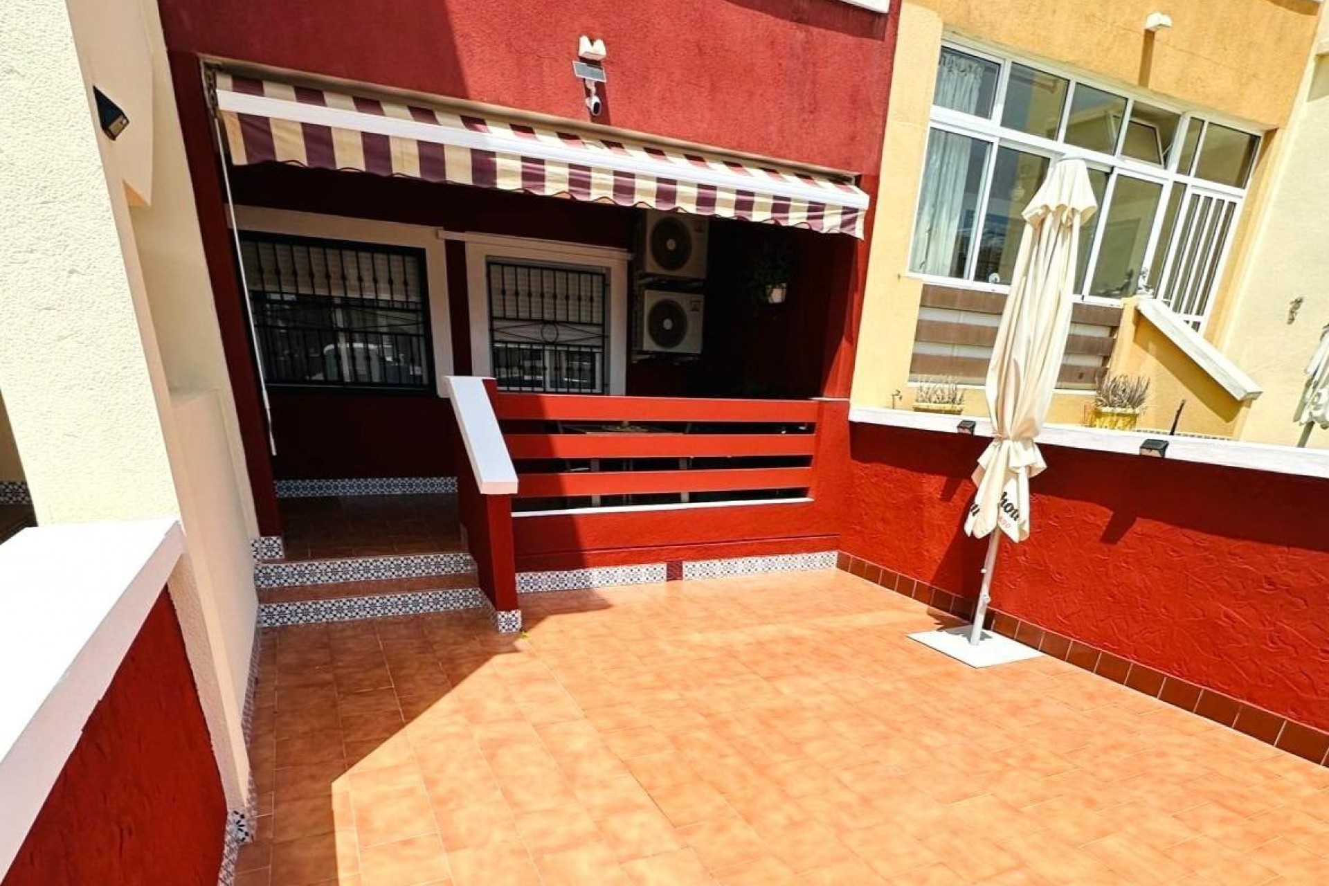 Resale - Bungalow -
Orihuela Costa - Costa Blanca