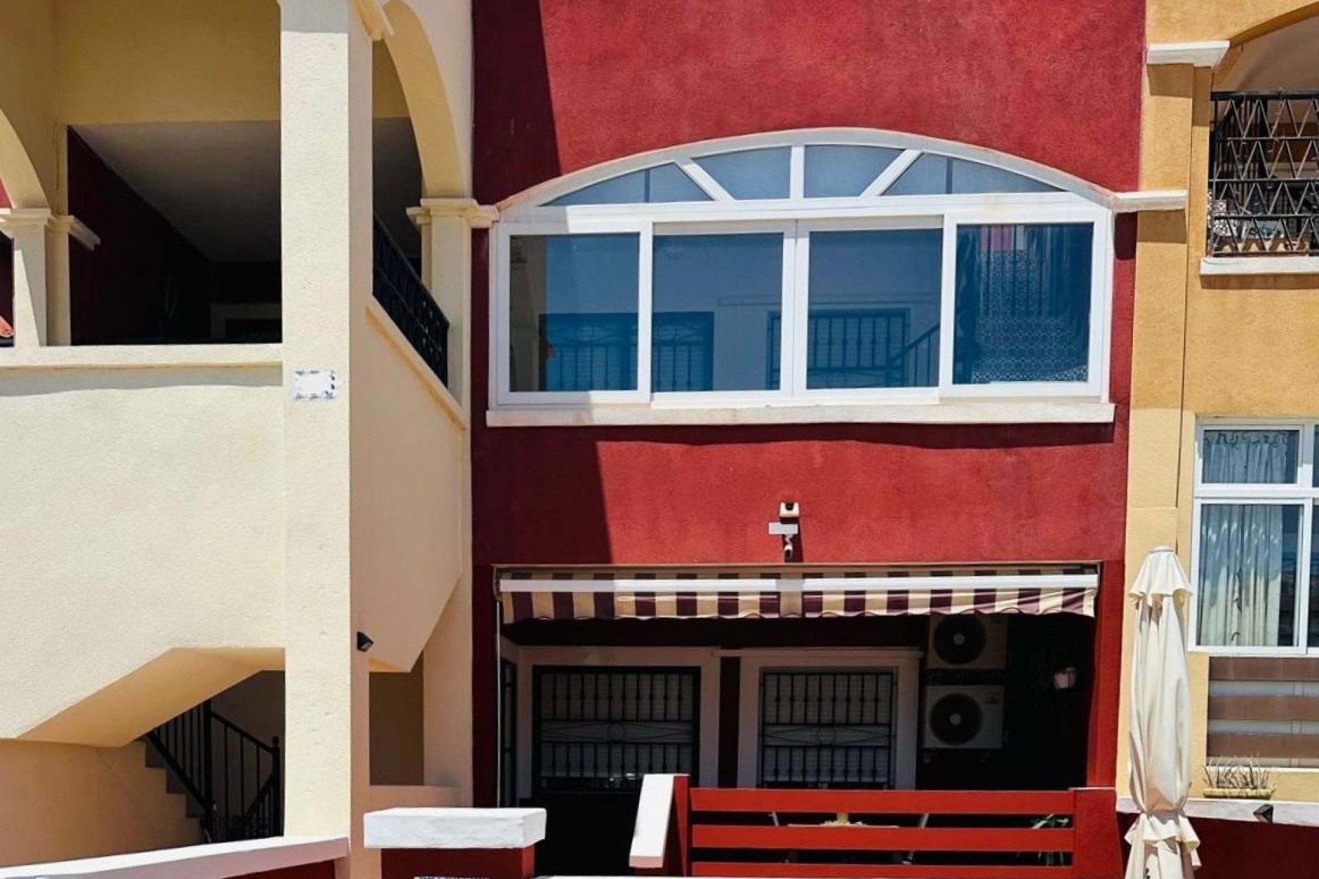 Resale - Bungalow -
Orihuela Costa - Costa Blanca