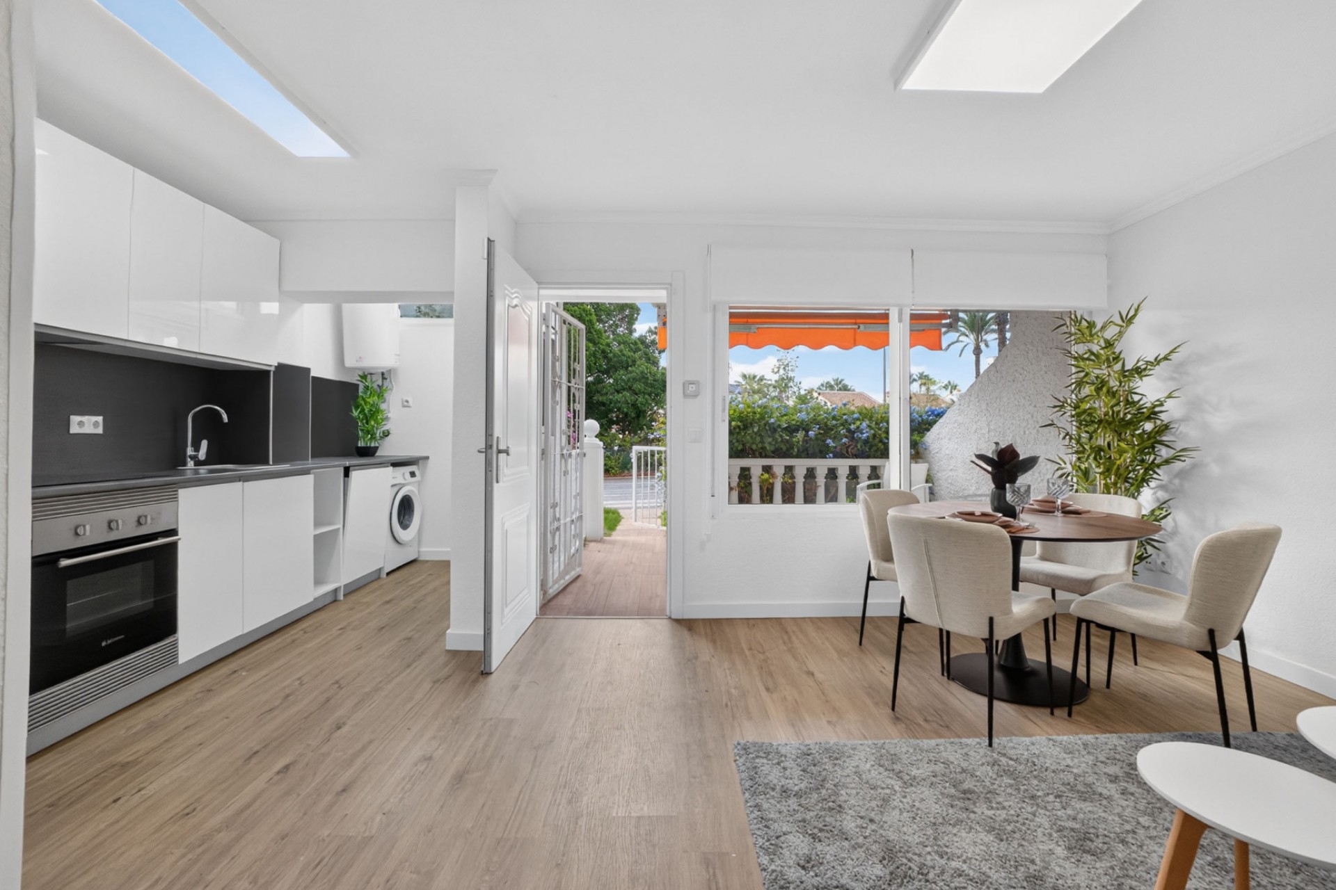 Resale - Bungalow -
Orihuela Costa - Costa Blanca