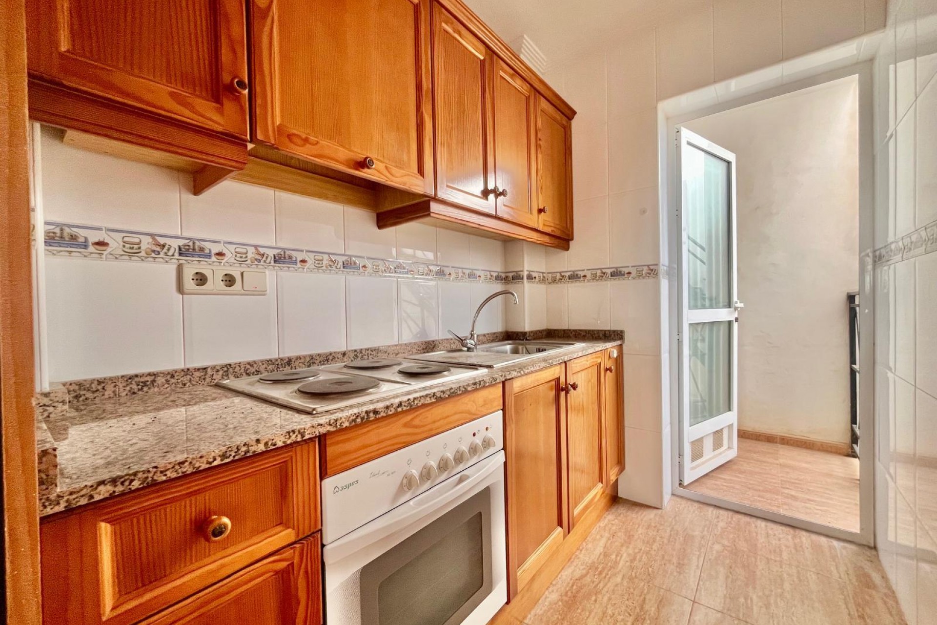 Resale - Bungalow -
Orihuela Costa - La Chismosa