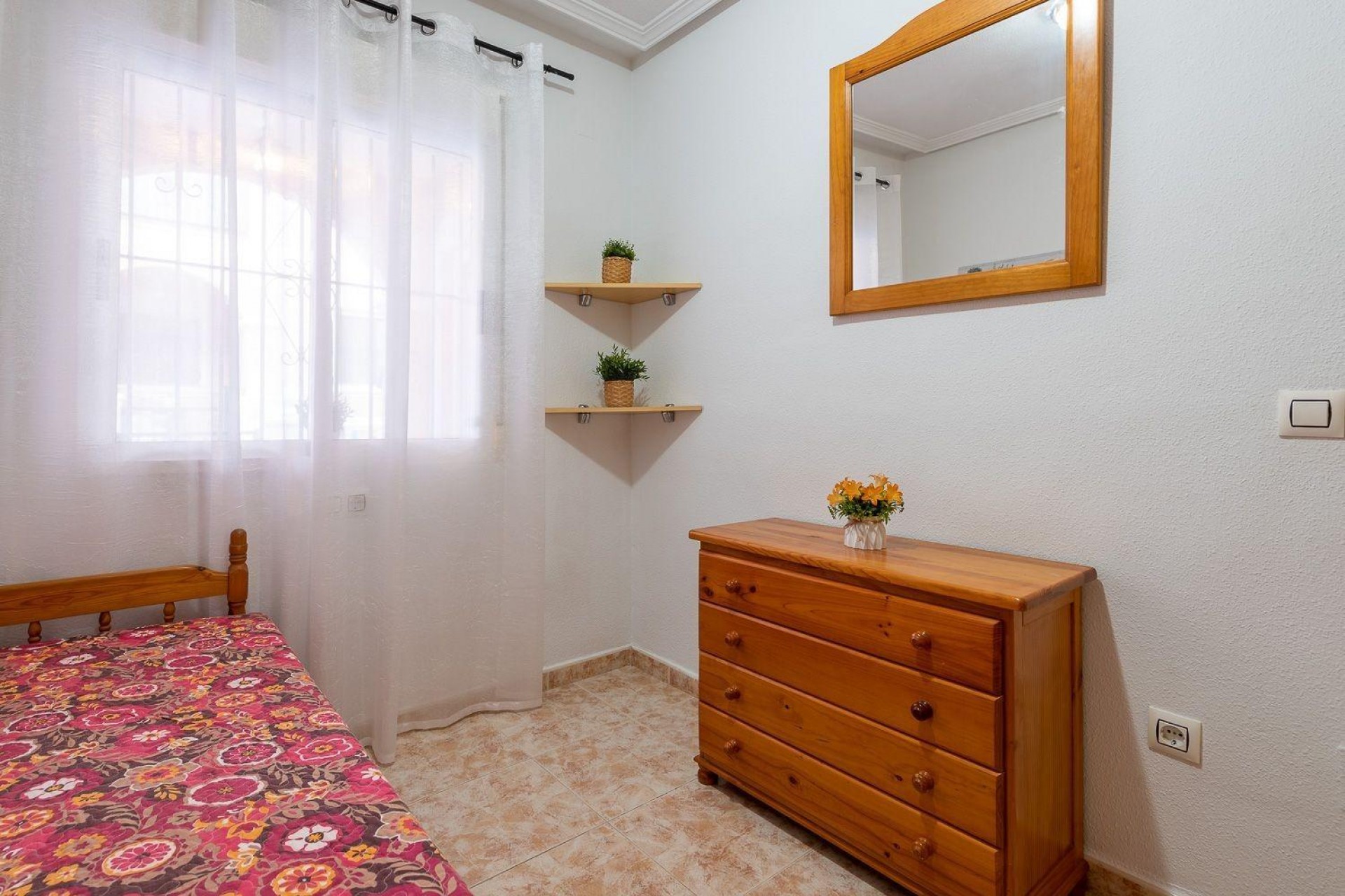 Resale - Bungalow -
Orihuela Costa - La Regia