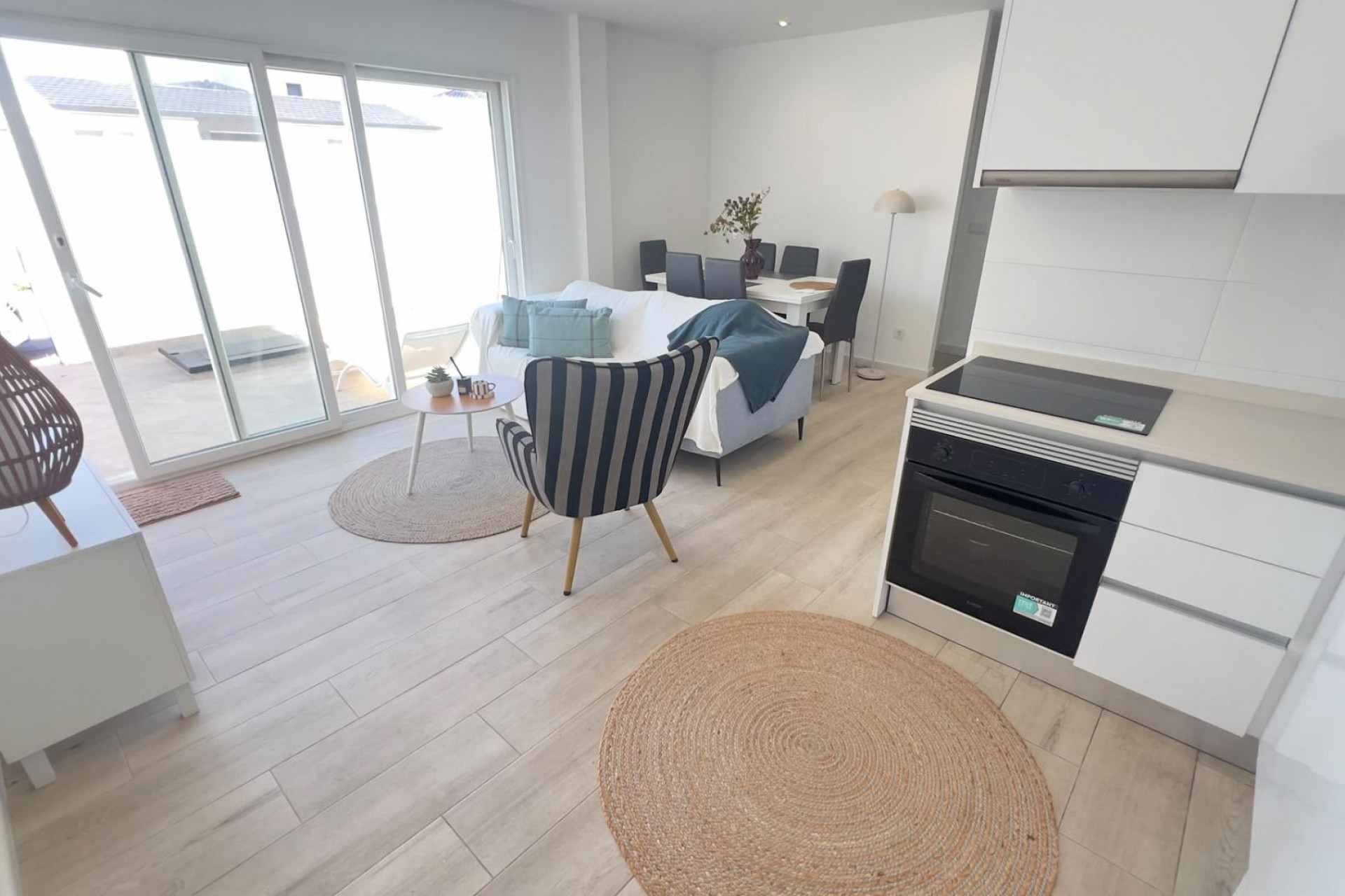 Resale - Bungalow -
Orihuela Costa - La Regia