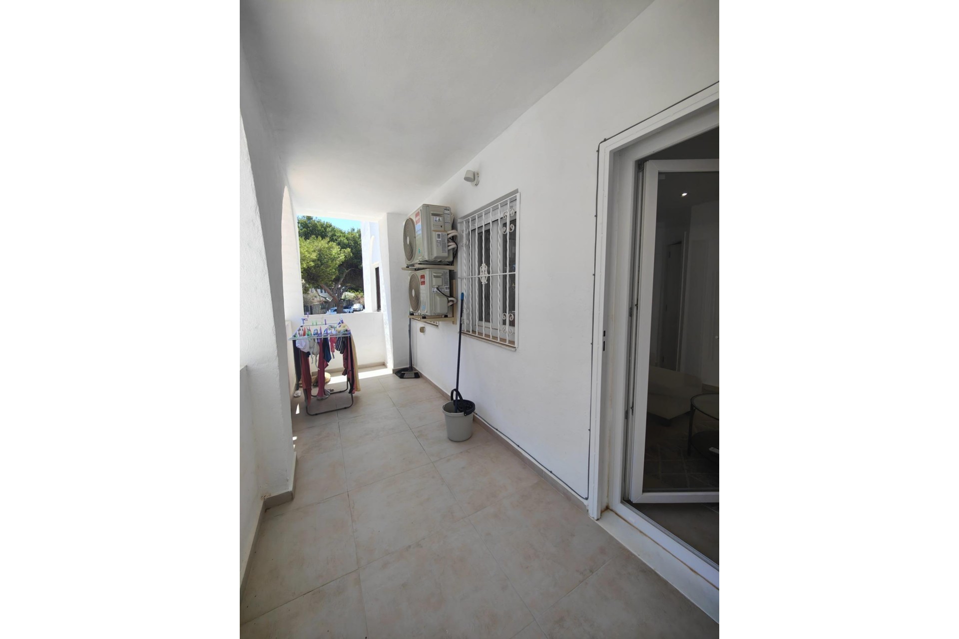 Resale - Bungalow -
Orihuela Costa - La Zenia