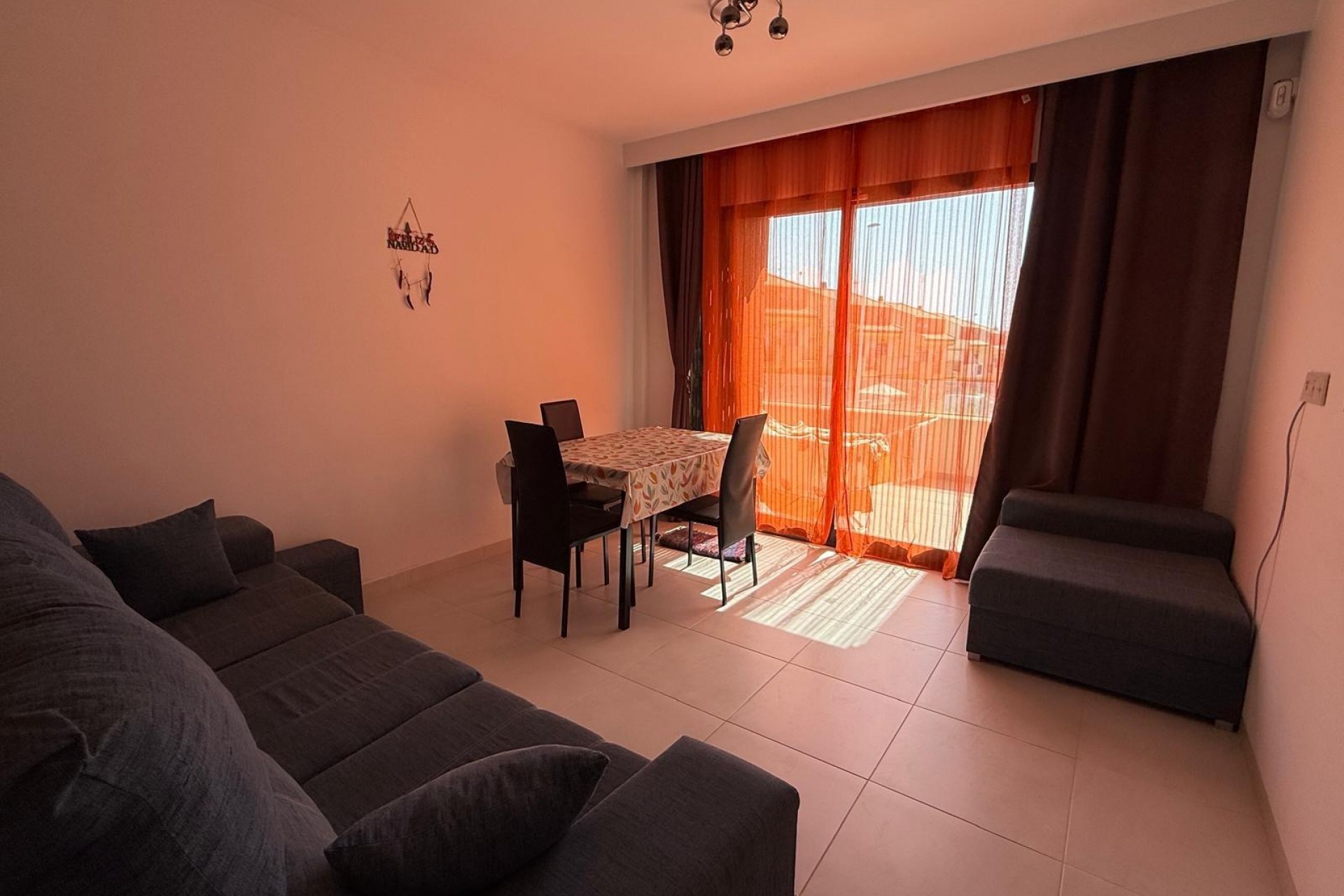 Resale - Bungalow -
Orihuela Costa - La Zenia