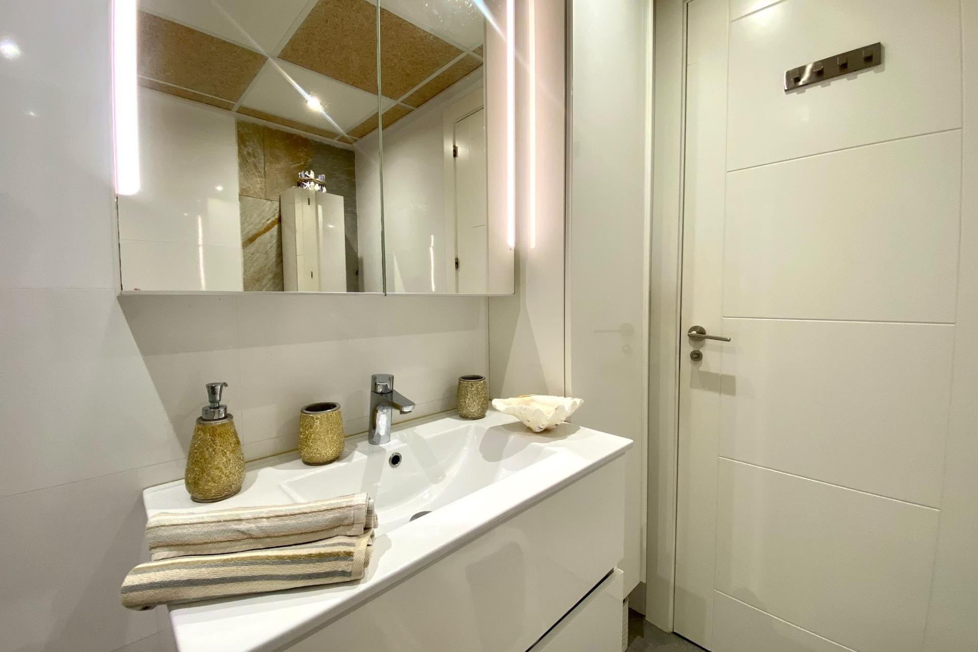 Resale - Bungalow -
Orihuela Costa - Las Ramblas