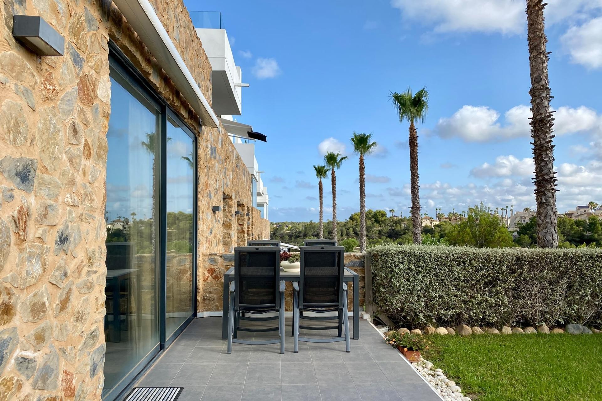 Resale - Bungalow -
Orihuela Costa - Las Ramblas