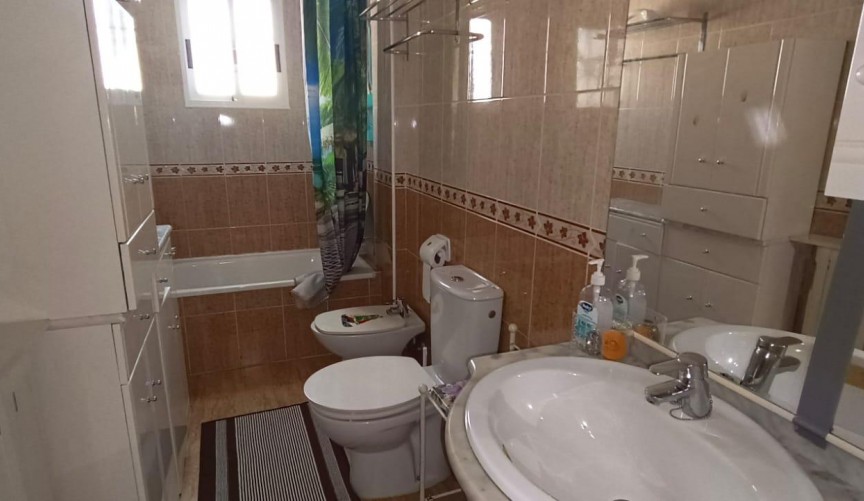 Resale - Bungalow -
Orihuela Costa - Los Almendros-la Florida