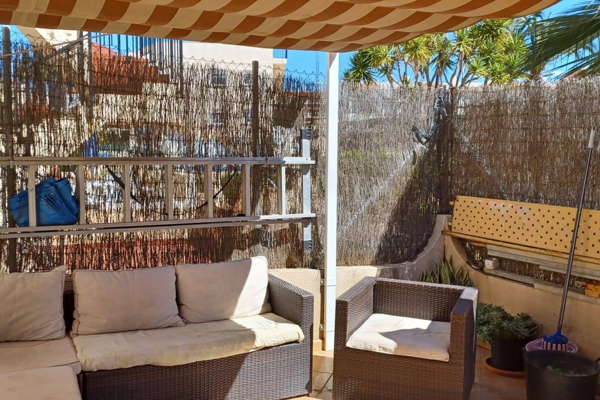 Resale - Bungalow -
Orihuela Costa - Los Almendros-la Florida